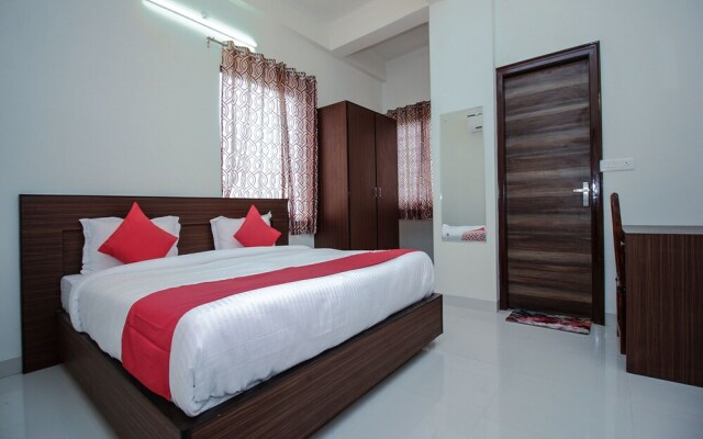 Capital O 17241 Hotel Mayra