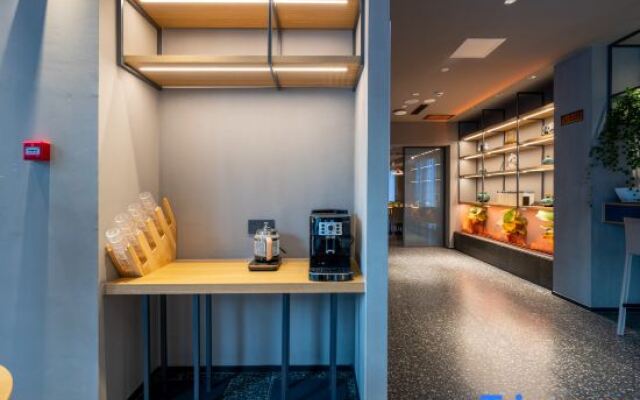 TRUE GO Hotel (Beijing Jianguomen Capital Pediatric Institute)