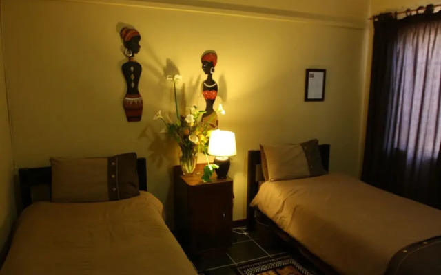 Lomas Creek Guest Lodge