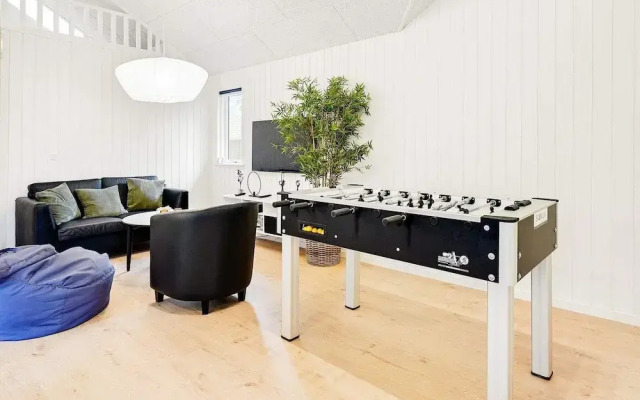 16 Person Holiday Home in Vaeggerlose