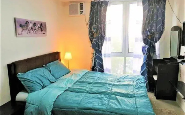 Studio Condominium - Short and Long Term Staycation