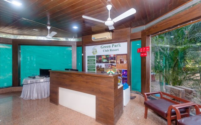 OYO 28759 Green Park Club Resort