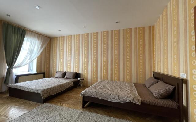 Апартаменты на улице Оружейника Федорова 15