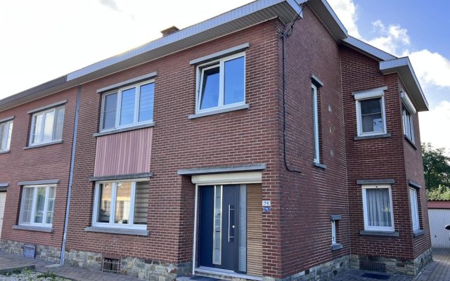 Beautiful House With 4 Bedrooms in Hees