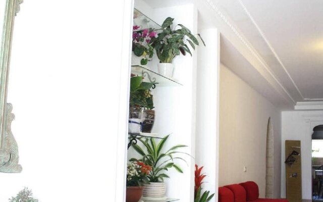 Al Yakhour Hostel