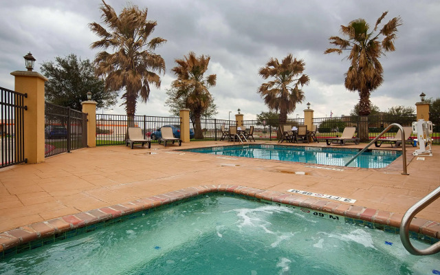 Best Western Bastrop Pines Inn
