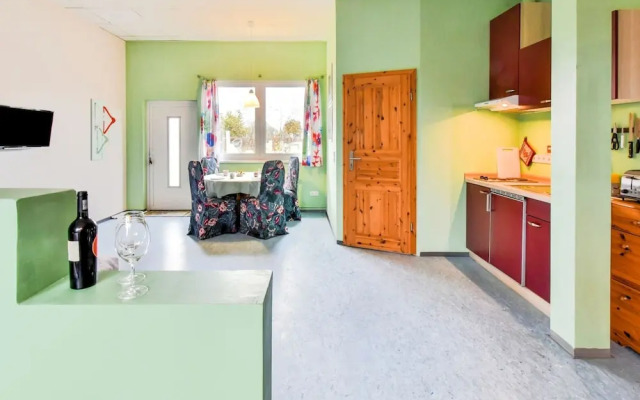 Modish Apartment in Rövershagen near Sea