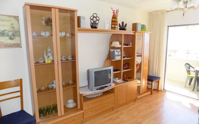 Apartsalou Horisonte La Pineda