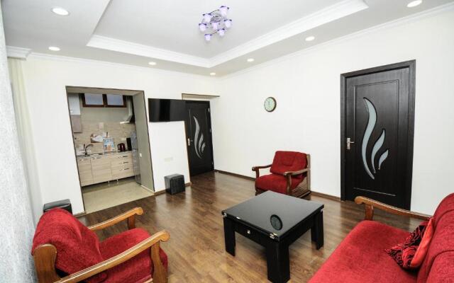 Elegant Modern Apartment