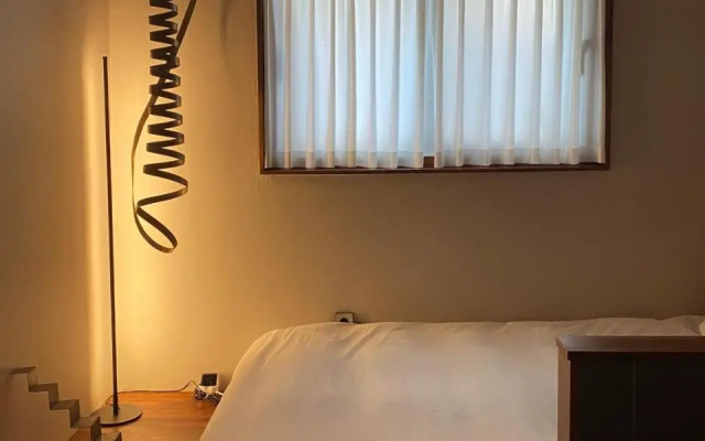 Viva La Vida - Seochon Private Apartment