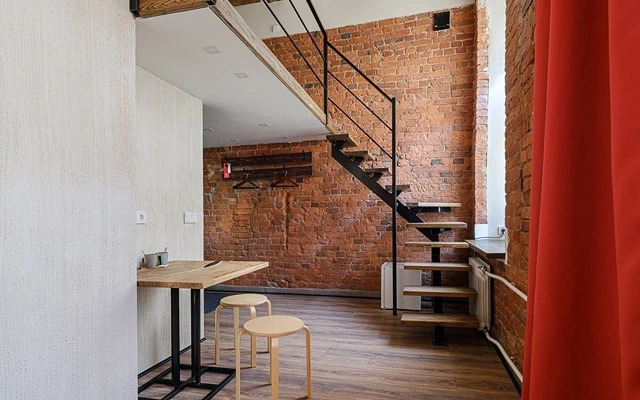 Bronza на Адмиралтейской набережной 10