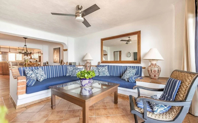 Ocean View 2Br Condo-balcony-beach-pool - 610