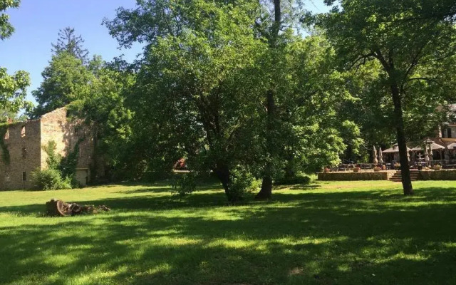 Bridgetown Mill House Restaurant and Inn