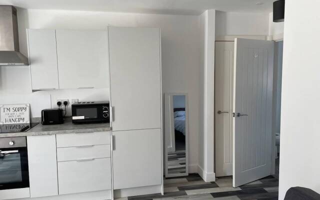 Impeccable 1-bed Apartment in Chesterfield
