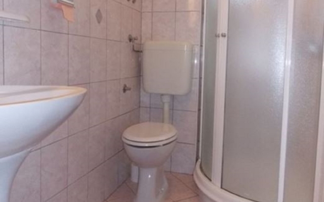 Apartment Ivo - with parking : A1 Malinska, Island Krk
