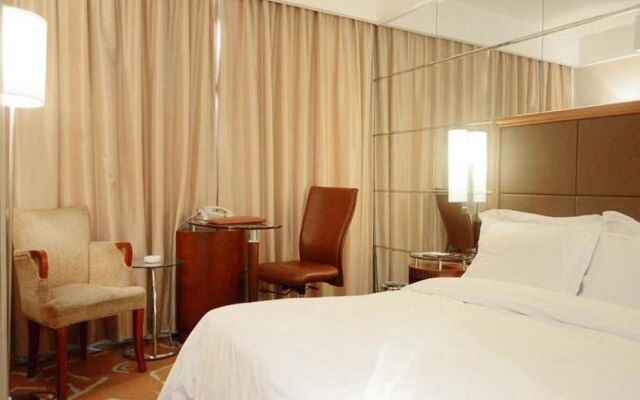 Gold Triangle Hotel