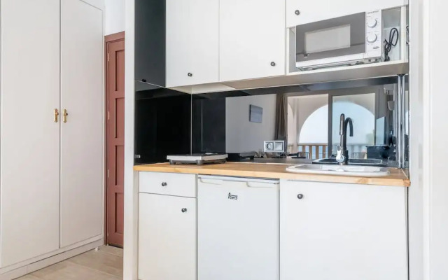 Orange Colom Seaside Apartments
