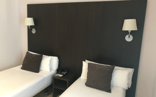 Отель Ramblas Internacional