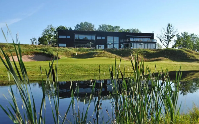 Sand Golf Club