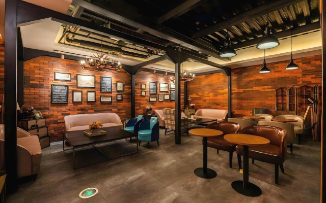 James Joyce Coffetel· Changde Liuyehu