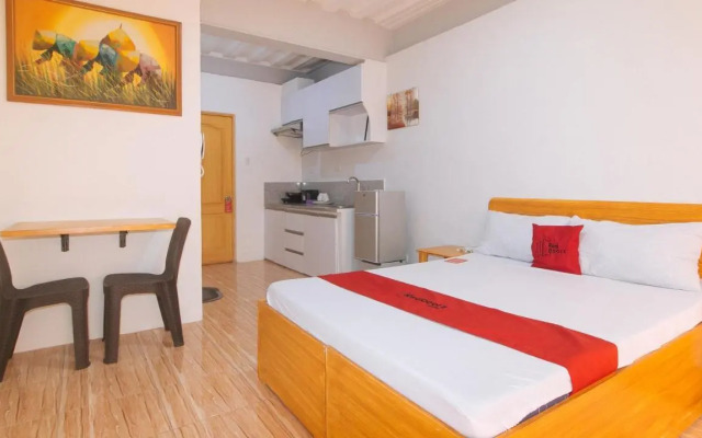 RedDoorz @ Sun Miles Condominium