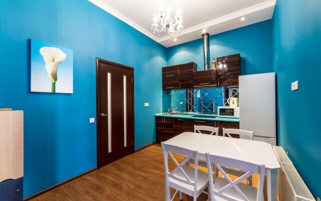 LeonRooms Onilovoy 18-2