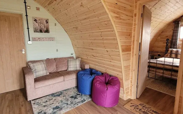 Cozy Cabin Retreat in Halkirk