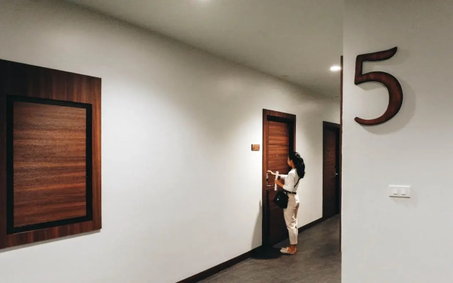 Civilize Hotel