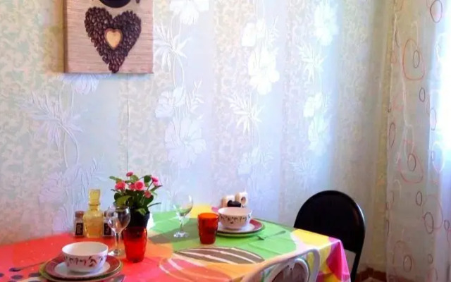 В Сквере Стамбул в Центре Казани