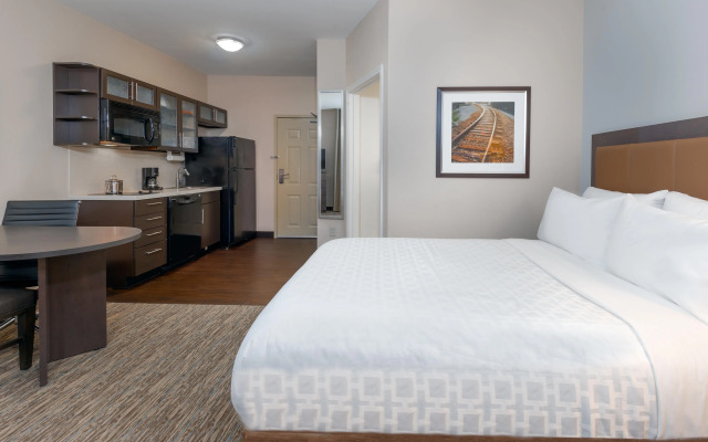 Candlewood Suites Athens by IHG