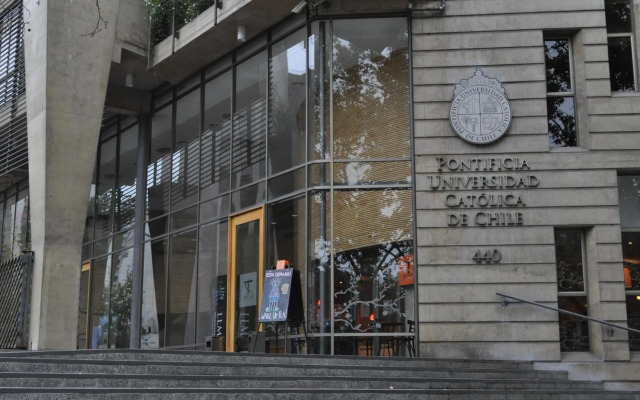 Santiago Lastarria Apartment