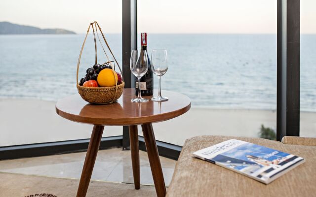 Paris Deli Danang Beach Hotel