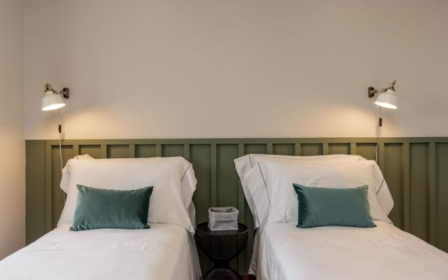 Feel Porto Wine Essence Flats