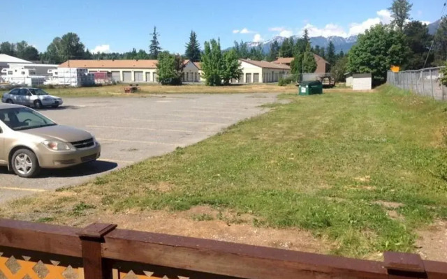 Cedars Motel