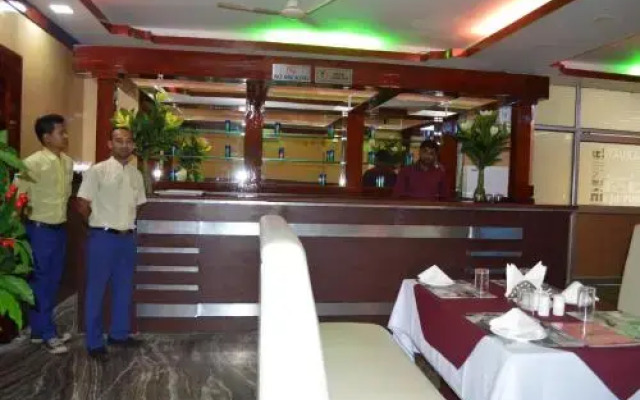 Hotel Theja Fort