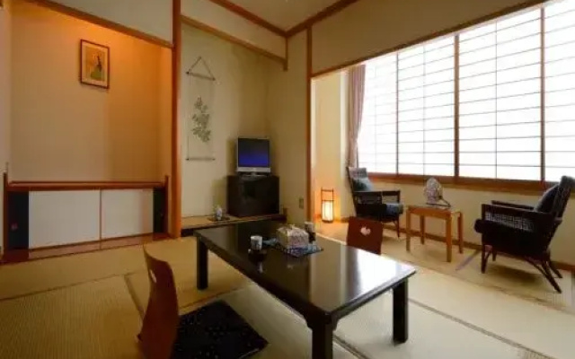 Yokobori Onsen Shiunkaku