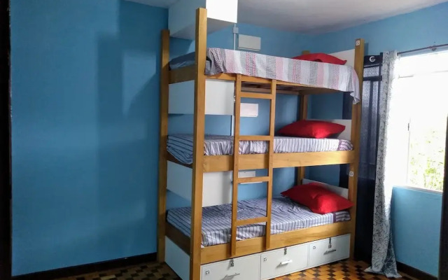 Hostel Kombi Curitiba - filial Jardim Botânico