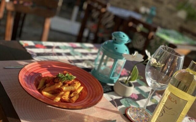 Chez Melo Taş Konak Otel