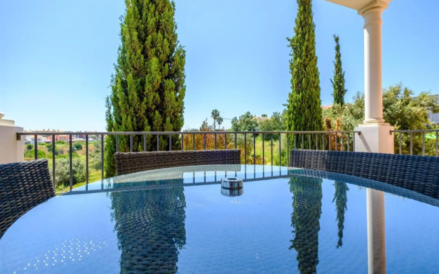 #092 Exclusive Retreat - Unique Holidays