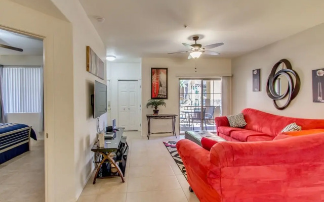 Southern #1064 - 2 Br condo by RedAwning