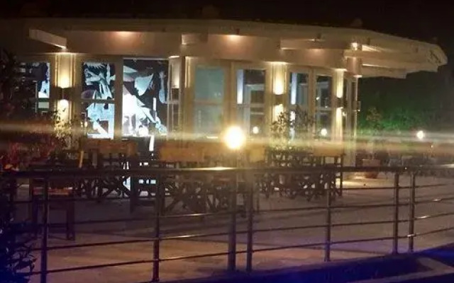 Hotel El Greco Eretria