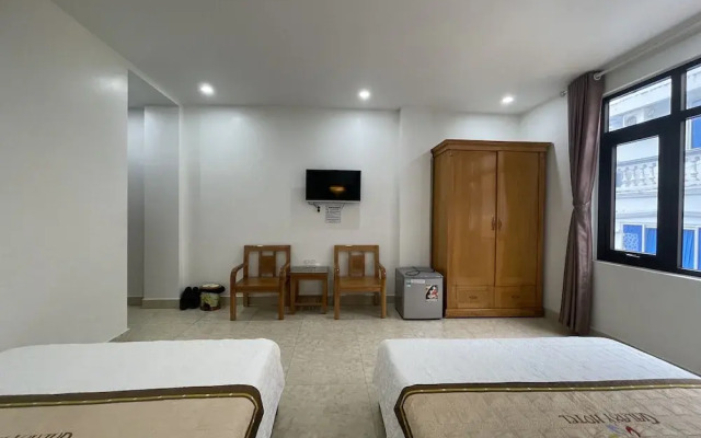 Galaxy Cat Ba Hotel Elite