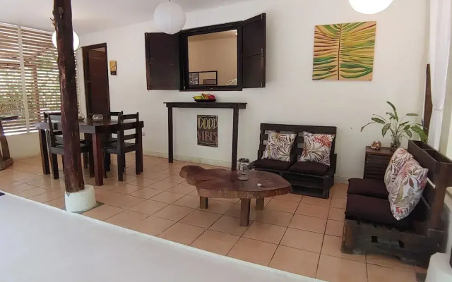 Colibri Surf House & Flats