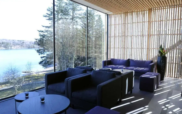 Vann Spa Hotel and Conference