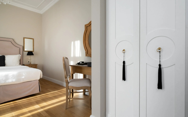 Athens Mansion Luxury Suites