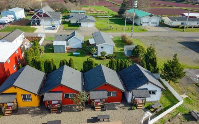 Seaview Motel & Cottages