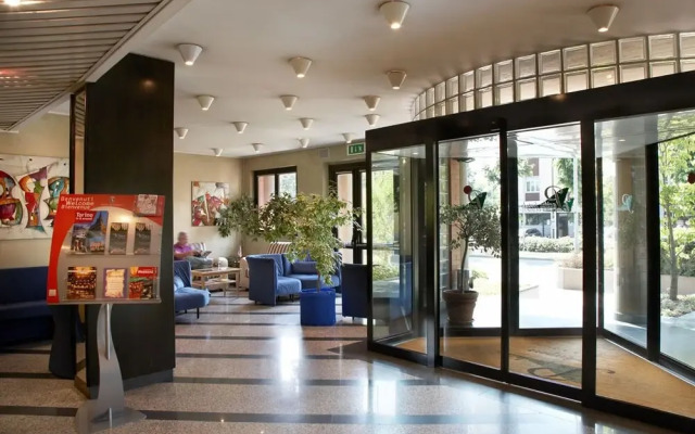 Pacific Hotel Airport