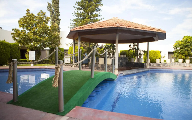 Hotel Paradise Inn