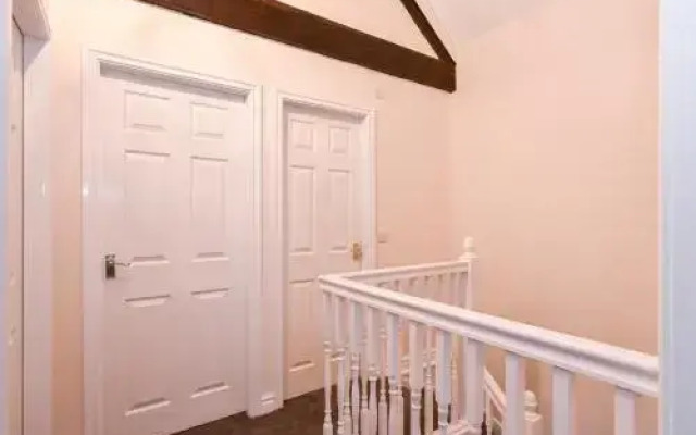 2 Ascot Mews - The Den York