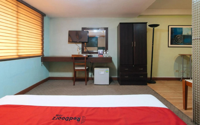 RedDoorz @ Timog Avenue Quezon City